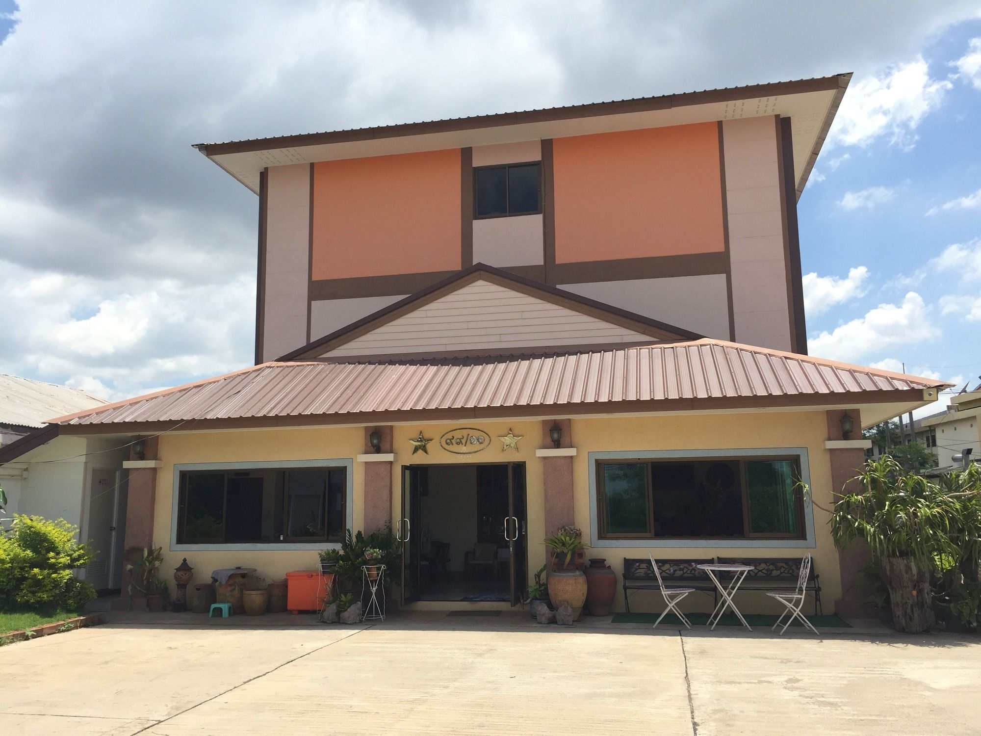 The Star Hotel Udon Thani Esterno foto