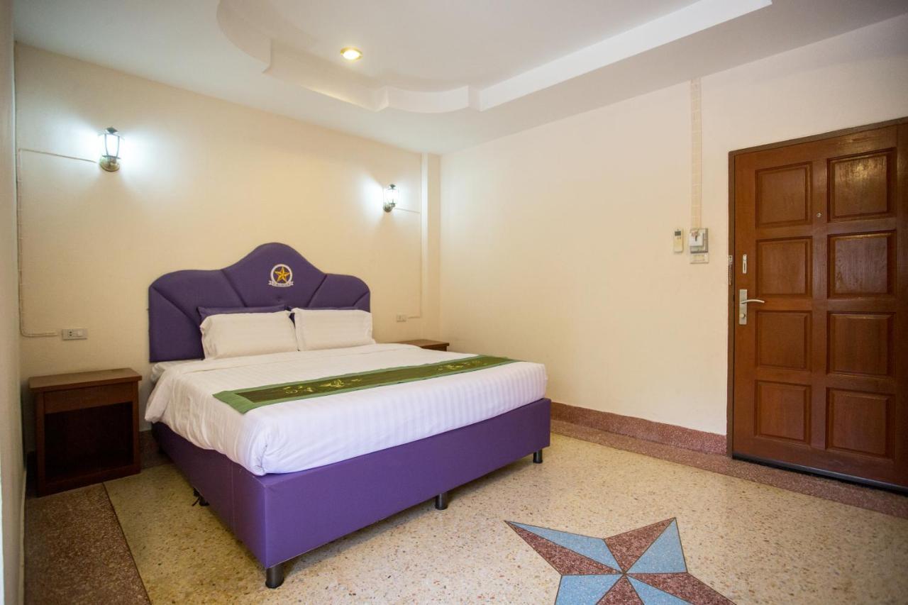 The Star Hotel Udon Thani Esterno foto