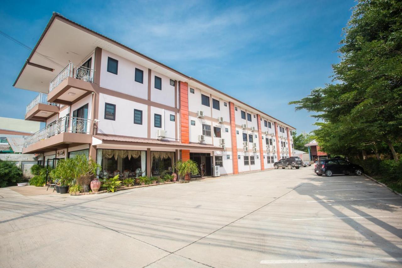 The Star Hotel Udon Thani Esterno foto